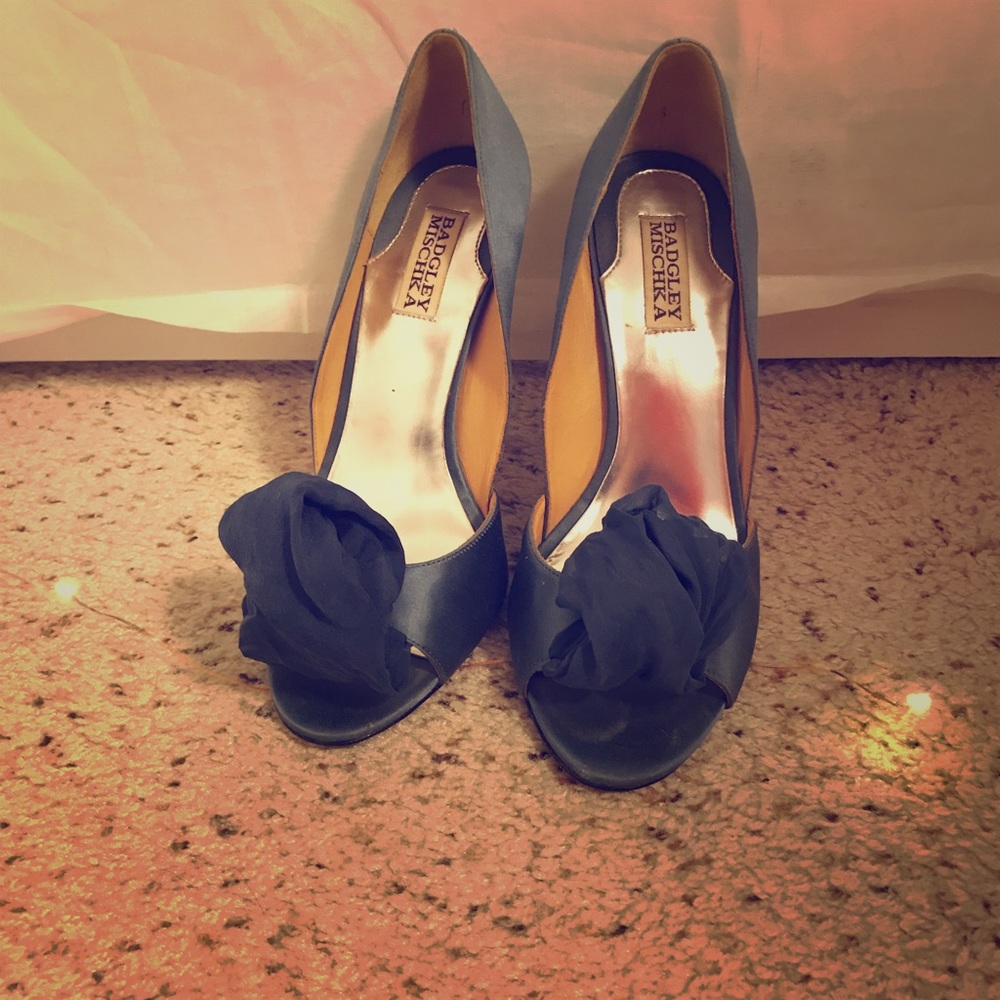 Badgley Mischka blue heels